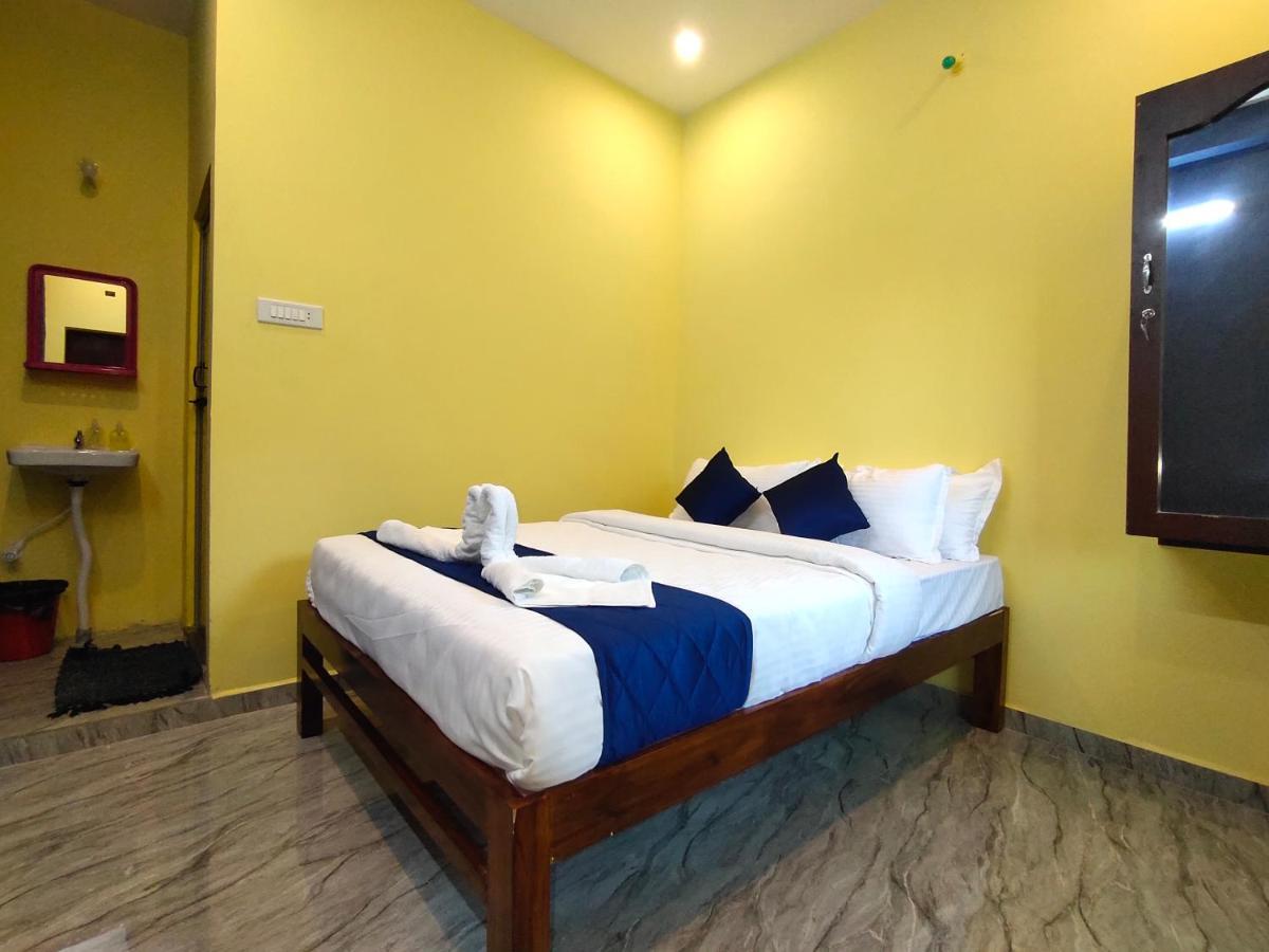 PV Inn Pondicherry Bagian luar foto