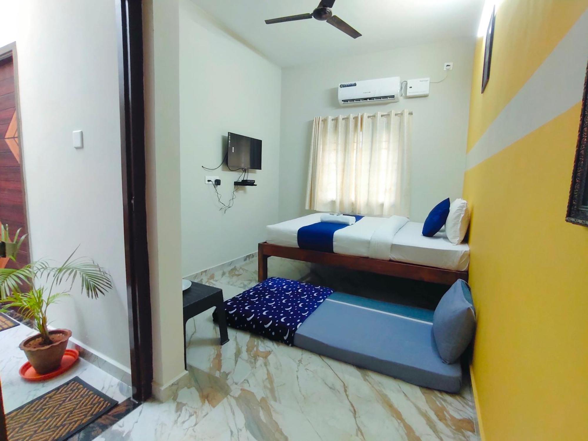 PV Inn Pondicherry Bagian luar foto