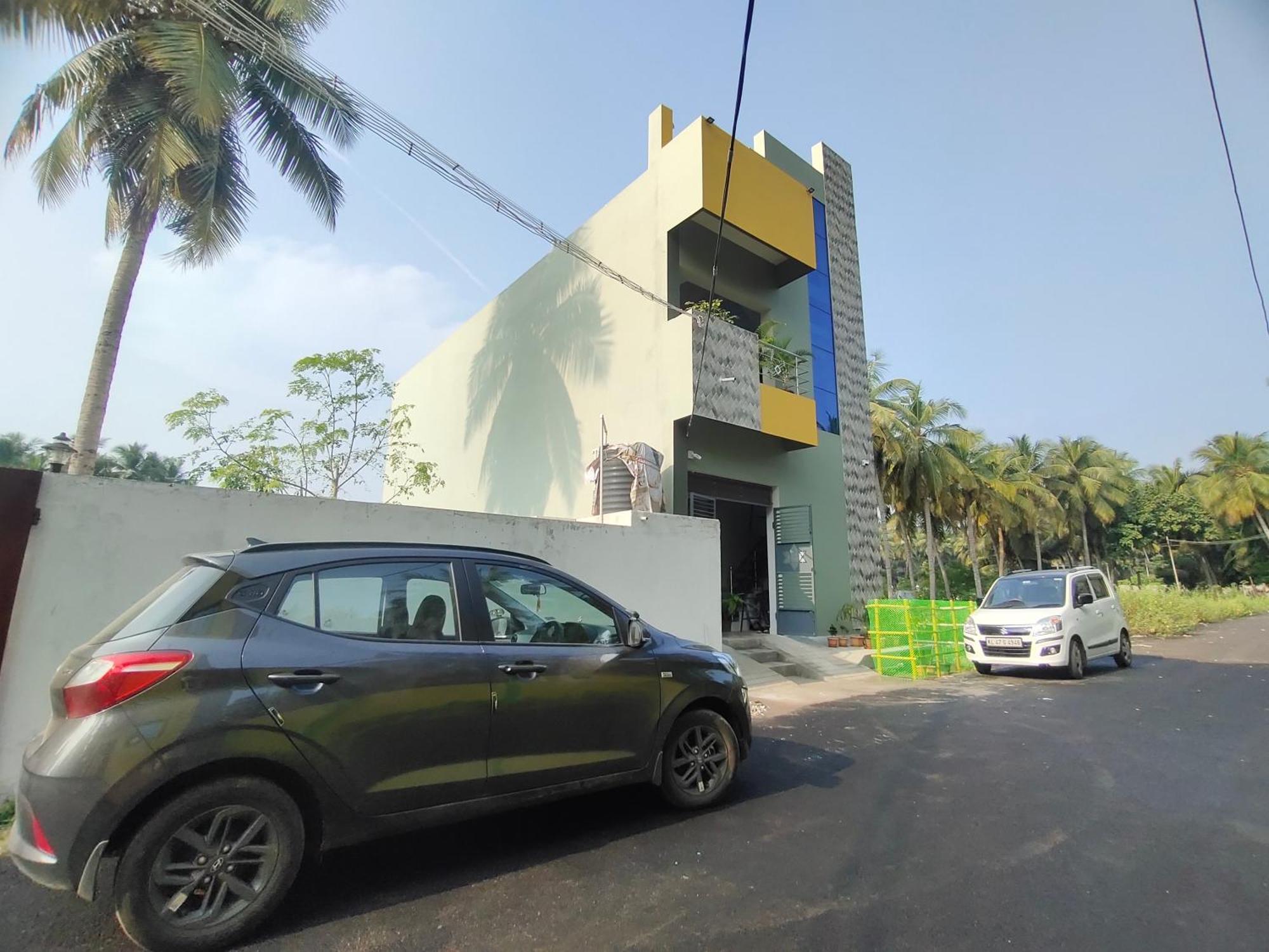 PV Inn Pondicherry Bagian luar foto