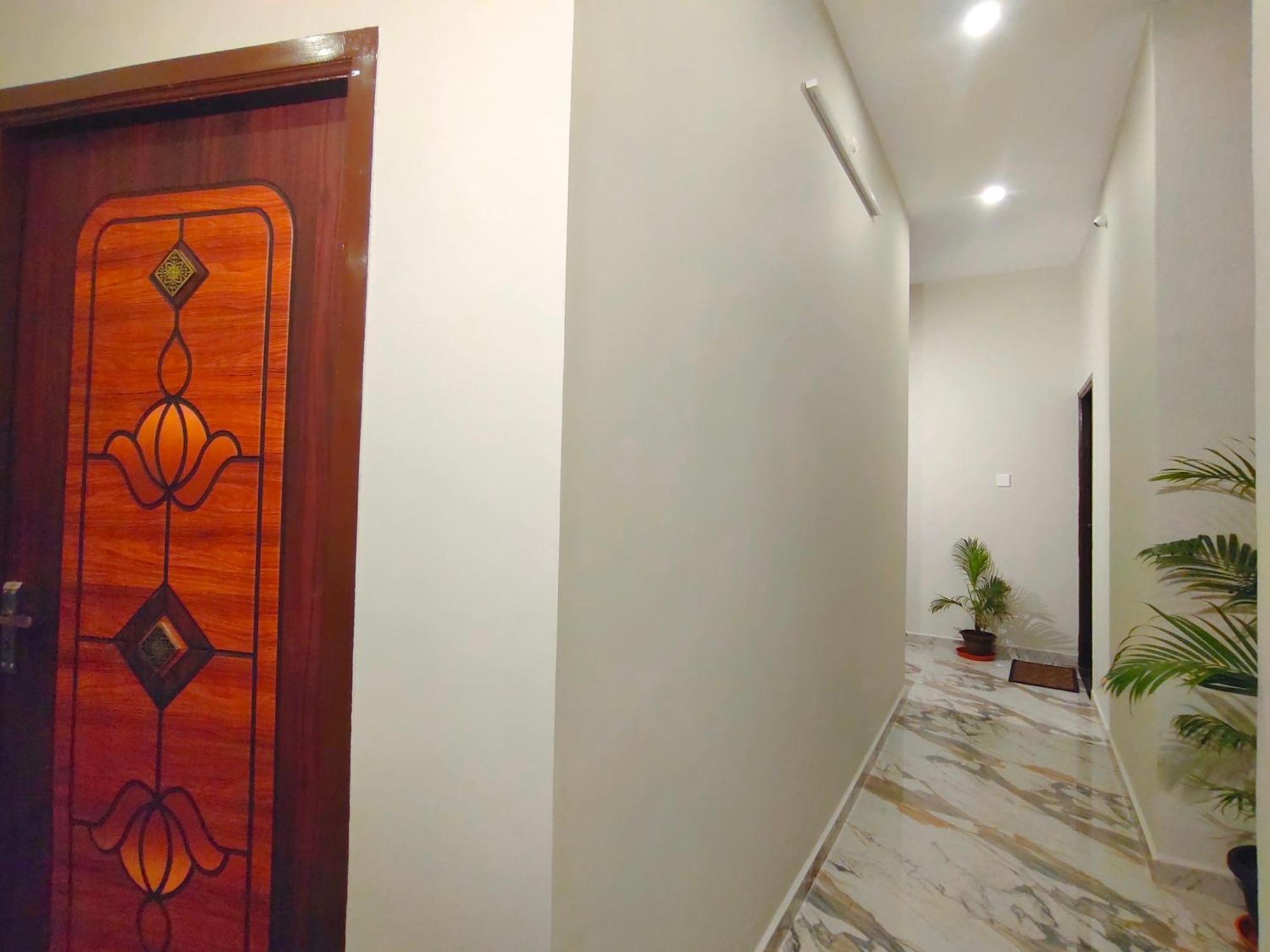 PV Inn Pondicherry Bagian luar foto