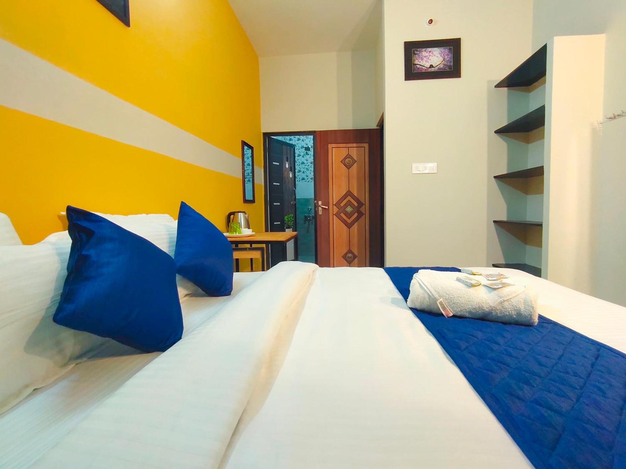 PV Inn Pondicherry Bagian luar foto