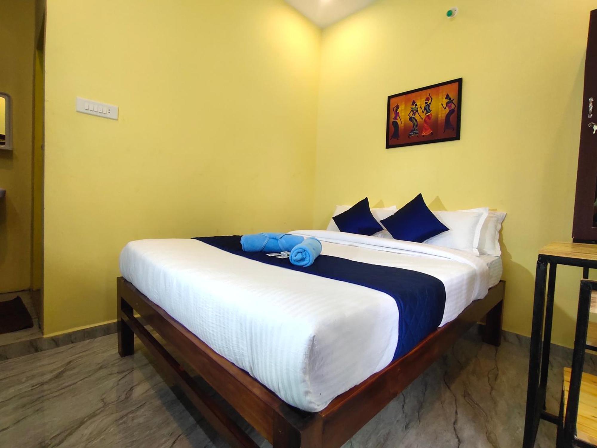 PV Inn Pondicherry Bagian luar foto